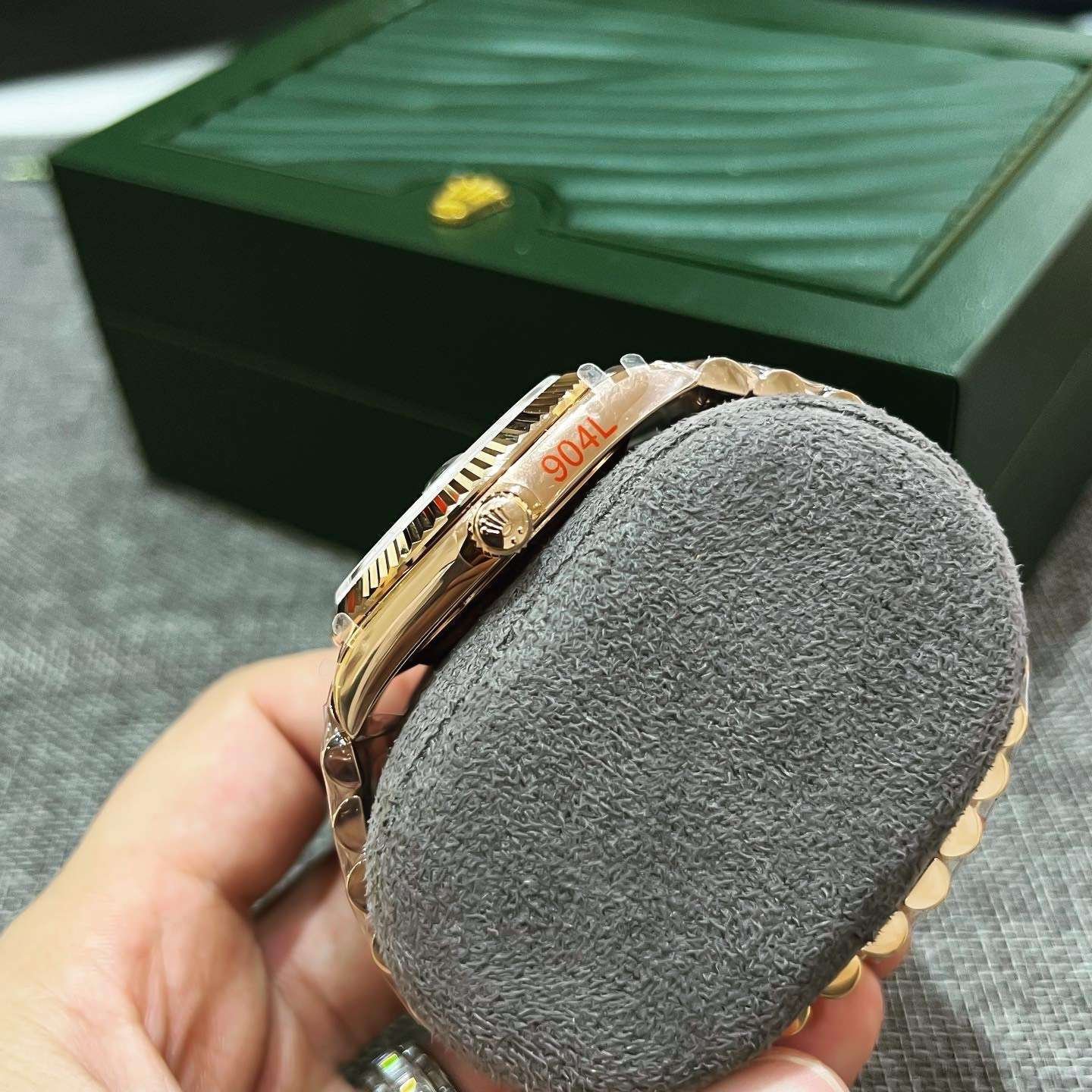 Rolex Replica 1:1 Watch Day-Date 228235 Chocolate Dial GM Factory 40mm - Image 4