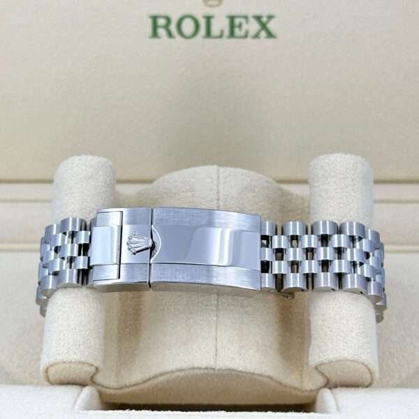 Rolex GMT-Master II 126710GRNR Replica With Jubilee Bracelet - Image 4